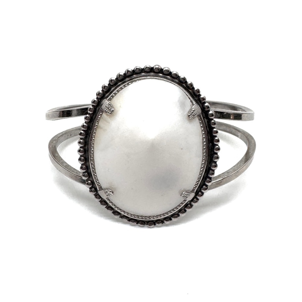 Vintage Silvertone White Oval Shell Hinged Cuff Clamper Bracelet